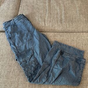 American Eagle baggy jeans